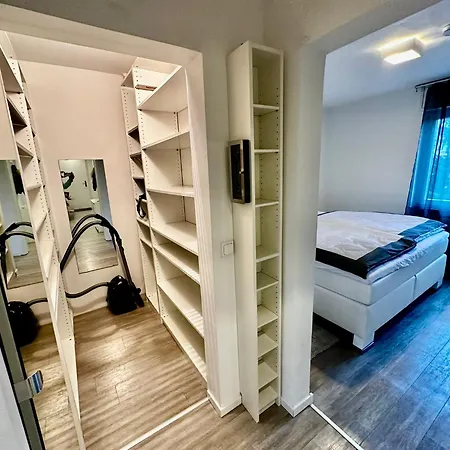 Moderne 3-zi, King-size Betten, Kueche, Badewanne *