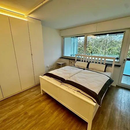 Moderne 3-zi, King-size Betten, Kueche, Badewanne شقة