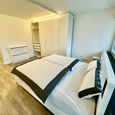 아파트 Moderne 3-zi, King-size Betten, Kueche, Badewanne 카를스루에