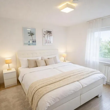 아파트 Moderne 3-zi, King-size Betten, Kueche, Badewanne